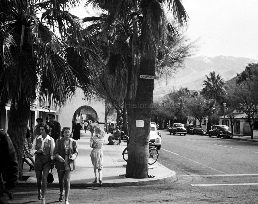 Palm Springs 1946 WM.jpg